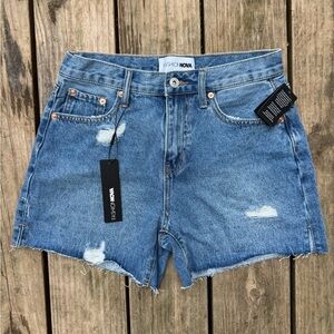 NWT Fashion Nova Caught In The Middle Stretch Denim Shorts - Size 3